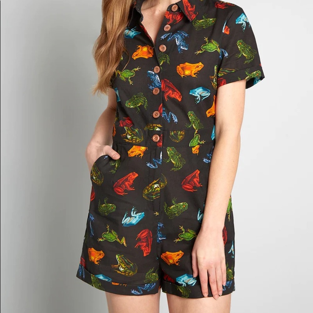 Exhibit the Ribbit Romper